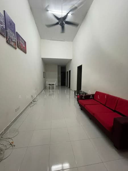 Jalan Kebun Nenas Bandar Putra 2 Klang untuk Untuk Dijual - RM 370,000, Apr 2026 - Living Room - PropertyGuru.com.my