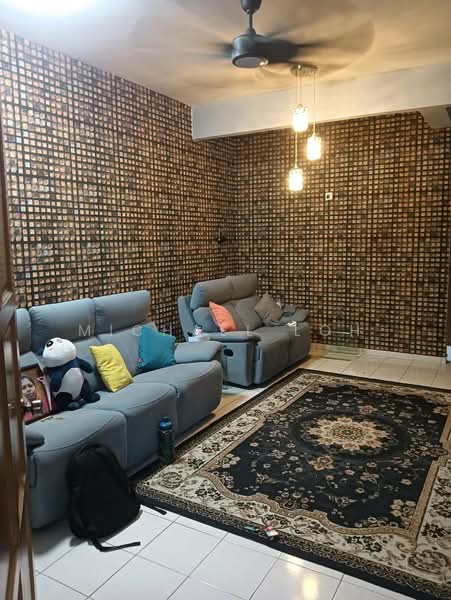 Desa Lang Indah untuk Untuk Dijual - RM 280,000, Mac 2026 - Living Room - PropertyGuru.com.my