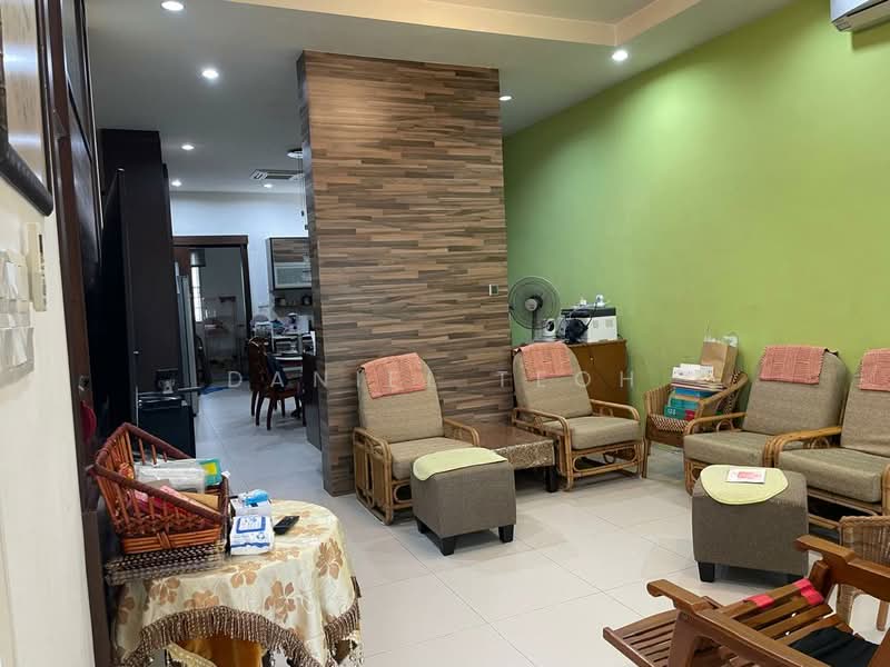 3-storey Terraced House for Sale in Tanjung Bungah (Penang) - Daniel Teoh - Living Room - PropertyGuru.com.my