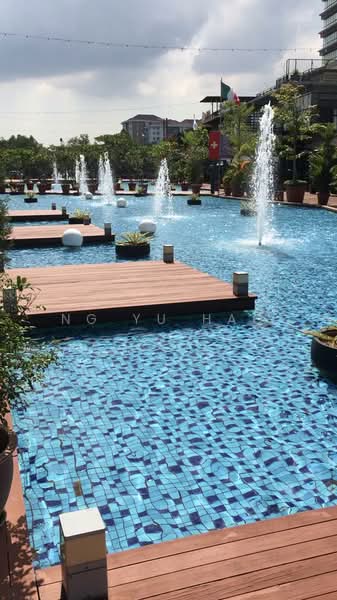 Service Residence for Sale at Oasis Ara Damansara - Ng Yu Hao - Pool - PropertyGuru.com.my