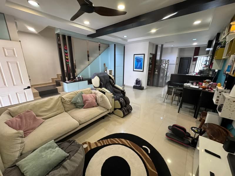 Taman Setia Indah untuk Untuk Dijual - RM 728,000, Feb 2026 - Living Room - PropertyGuru.com.my