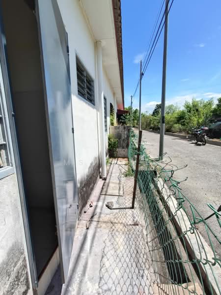 1-storey Terraced House for Sale in Batu Gajah (Perak) - Ms Yong - Exterior - PropertyGuru.com.my