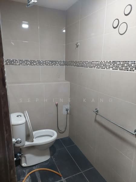 Shop for Rent in Bandar Country Homes (Rawang) - Sephine Kang - Bathroom - PropertyGuru.com.my
