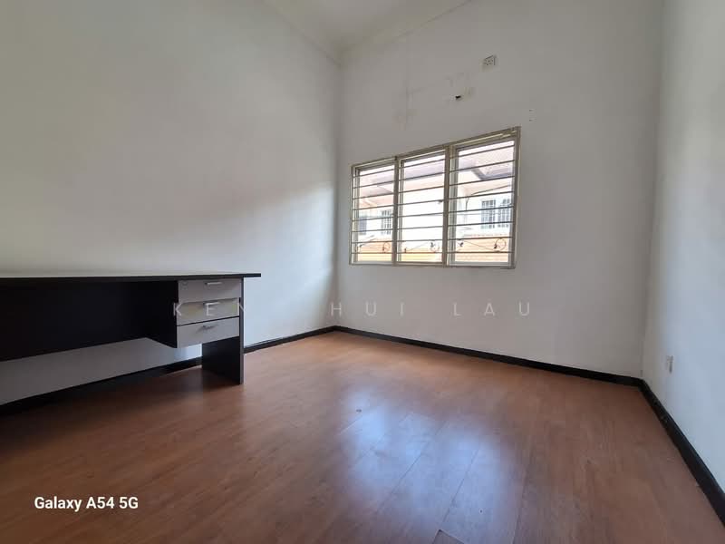 2-storey Terraced House for Sale in Seri Kembangan (Selangor) - KENT HUI LAU - Study - PropertyGuru.com.my