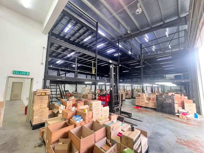 Factory for Rent in Taman Desa Cemerlang (Ulu Tiram) - Aiden Tang - Interior - PropertyGuru.com.my