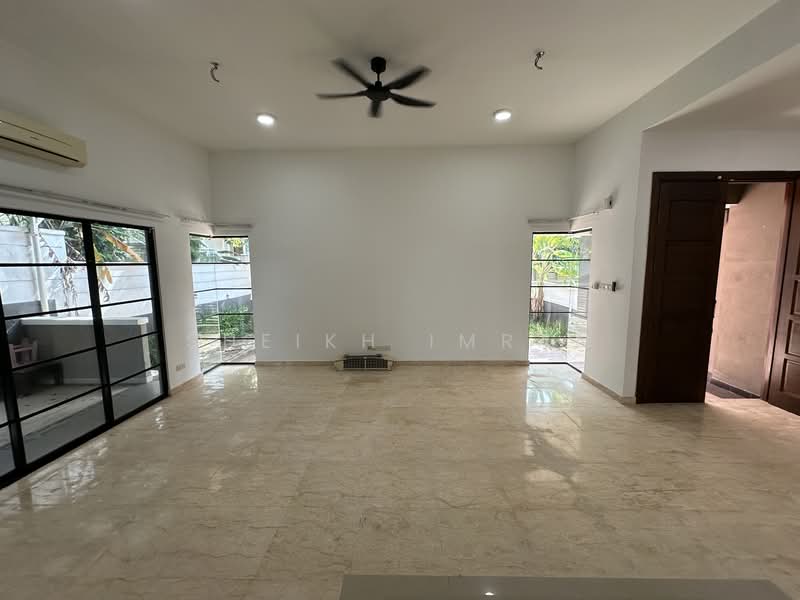 Semi-Detached House for Sale in Bukit Jelutong (Shah Alam) - Sheikh Imran - Living Room - PropertyGuru.com.my
