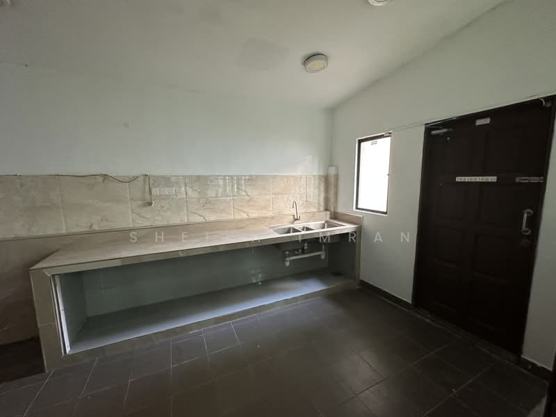 Semi-Detached House for Sale in Bukit Jelutong (Shah Alam) - Sheikh Imran - Kitchen - PropertyGuru.com.my
