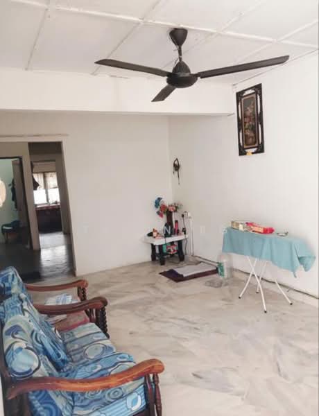 1-storey Terraced House for Sale in Taman Sinaran (Balakong) - Tavon RG - Living Room - PropertyGuru.com.my