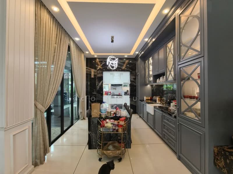 Bungalow for Sale in Senibong (Permas Jaya) - Kok Hui - Kitchen - PropertyGuru.com.my