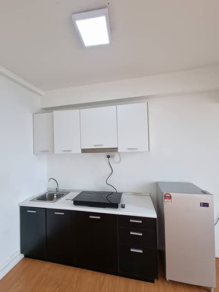 Service Residence for Rent at The Scott Garden SOHO - Vincent Lim - Kitchen - PropertyGuru.com.my