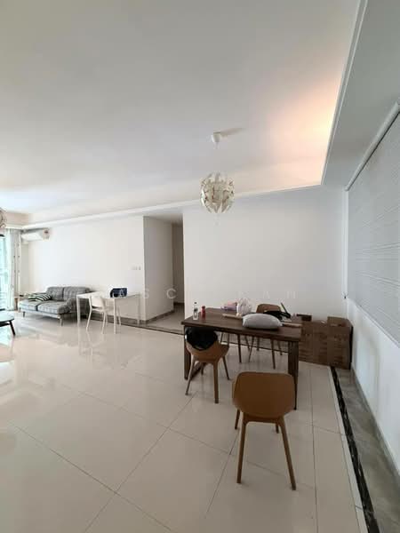 Service Residence for Sale at R&F Princess Cove Phase 1 - Jasca Fan - Living Room - PropertyGuru.com.my