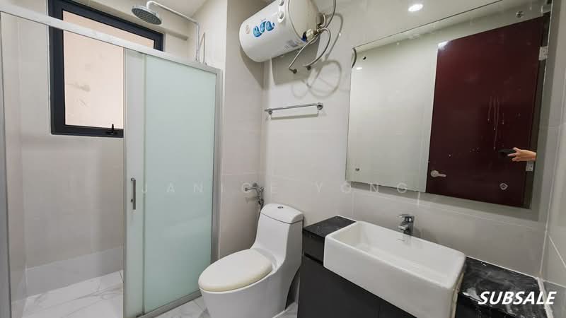 Condominium for Sale at Amberside @ Country Garden Danga Bay - Janice Yong - Bathroom - PropertyGuru.com.my