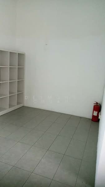 Shop for Rent in Jelutong (Penang) - Desmond Chuah - PropertyGuru.com.my