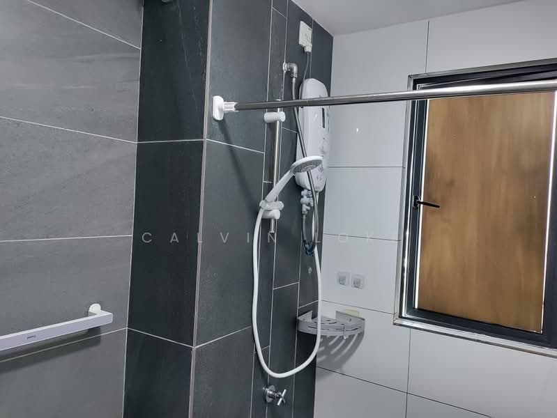 Servis Apartment untuk Disewa di Traders Garden @ Cheras Selatan - Calvin Loke - Bathroom - PropertyGuru.com.my