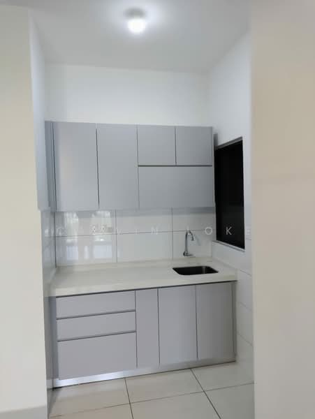 Servis Apartment untuk Disewa di Traders Garden @ Cheras Selatan - Calvin Loke - Kitchen - PropertyGuru.com.my