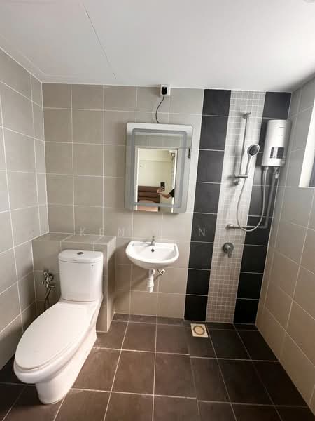 Kondominium untuk Disewa di Hillpark Residence - Ken Wong - Bathroom - PropertyGuru.com.my
