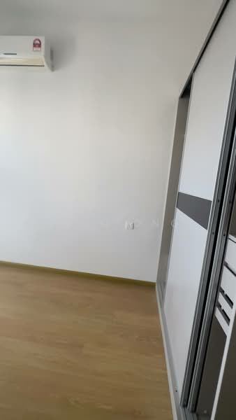 Condominium for Sale at Lovell @ Country Garden Danga Bay - JacQ Ong - Master room - PropertyGuru.com.my