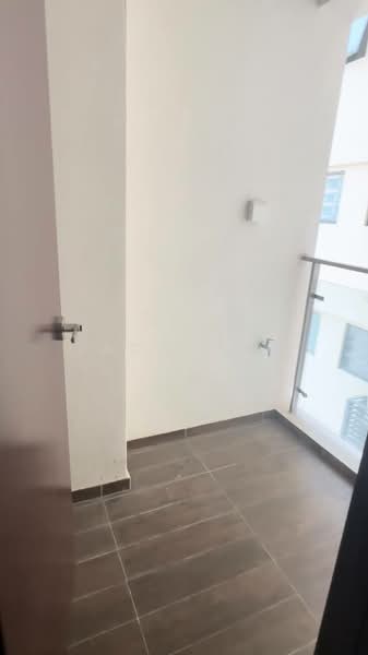 Condominium for Sale at Lovell @ Country Garden Danga Bay - JacQ Ong - Yard - PropertyGuru.com.my