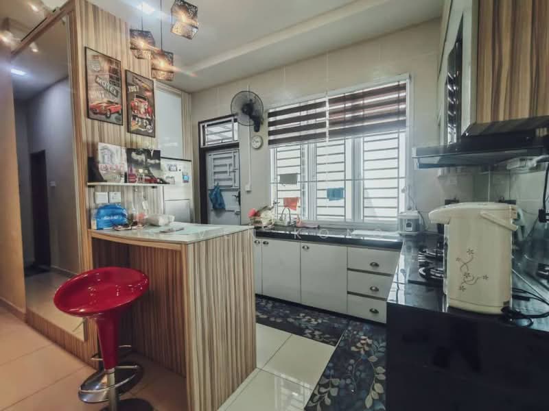 2-storey Terraced House for Sale in Nusantara Prima (Gelang Patah) - Seven Kong - Kitchen - PropertyGuru.com.my