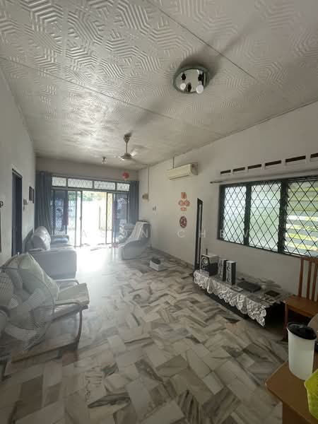 1-storey Terraced House for Sale in Senai (Johor) - Jason Chew - Living Room - PropertyGuru.com.my