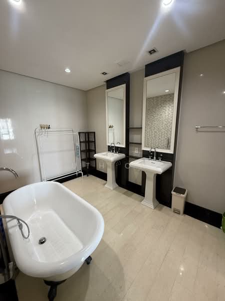 Andaman @ Quayside untuk Untuk Disewa - RM 4,000 /bulan, Mac 2026 - Bathroom - PropertyGuru.com.my