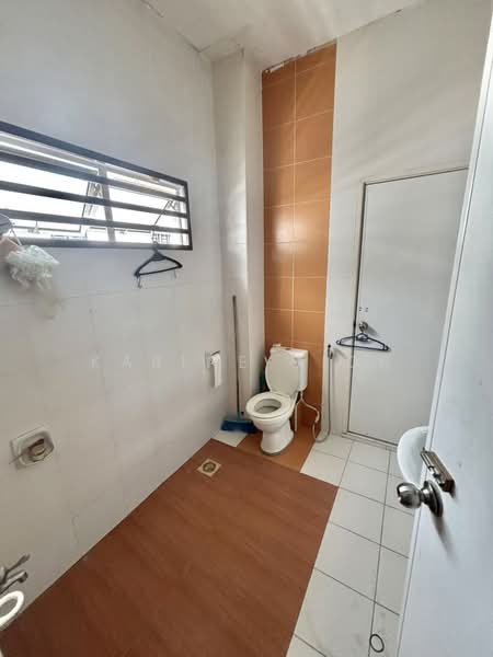 Setia Tropika untuk Untuk Disewa - RM 3,000 /bulan, Feb 2026 - Bathroom - PropertyGuru.com.my