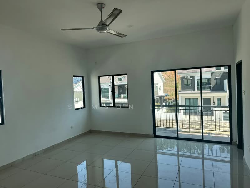 Semi-Detached House for Rent in Taman Scientex Rawang (Rawang) - Samson Lee - Living Room - PropertyGuru.com.my