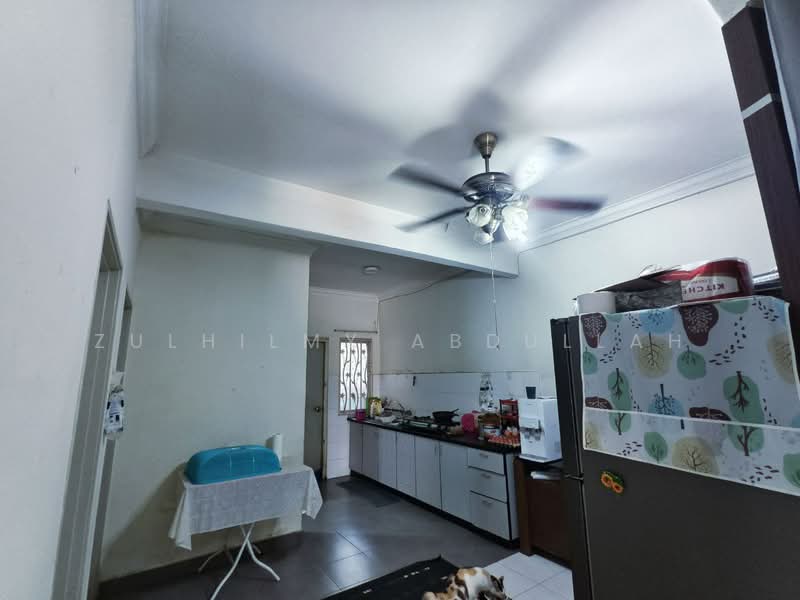 2-storey Terraced House for Rent in Bangi (Selangor) - Zulhilmy Abdullah - Kitchen - PropertyGuru.com.my