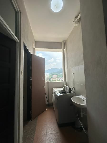 Fettes Residence untuk Untuk Disewa - RM 4,000 /bulan, Mac 2026 - Balcony - PropertyGuru.com.my