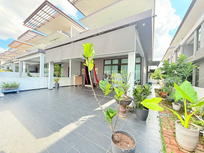 Cluster House for Sale in Johor Bahru (Johor) - Kayden Voon - Exterior - PropertyGuru.com.my