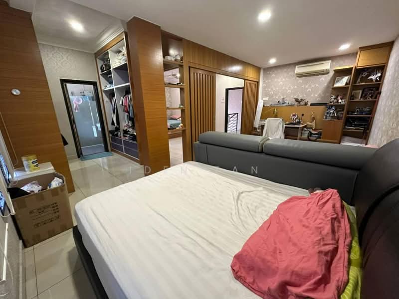 Semi-Detached House for Sale in Taman Impian Emas (Skudai) - Iden Tan - Bedroom - PropertyGuru.com.my