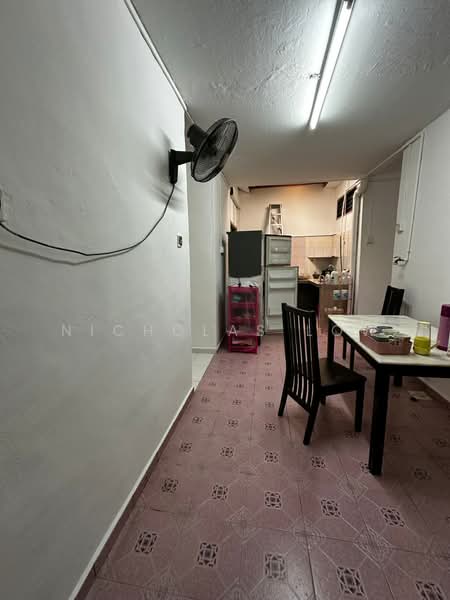 1-storey Terraced House for Rent in Taman Ungku Tun Aminah (Skudai) - Nicholas Low - Kitchen - PropertyGuru.com.my