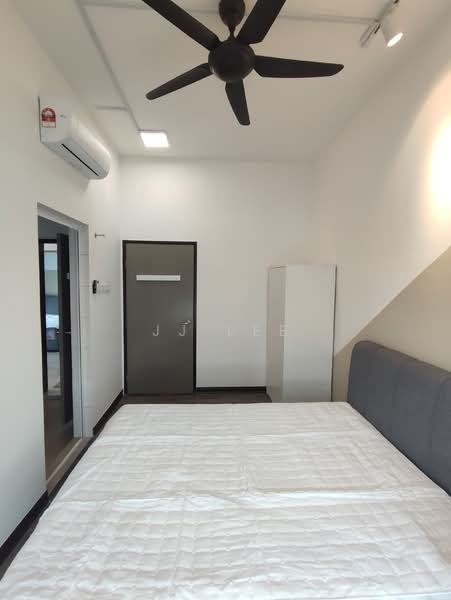 Service Residence for Rent at SkyVille 8 @ Benteng 8 - JJ Lee - Bedroom - PropertyGuru.com.my