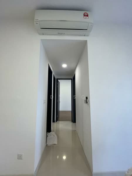 Servis Apartment untuk Disewa di Sunway Velocity TWO - Melody Soong - Corridor - PropertyGuru.com.my