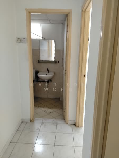 Apartment for Sale at Taman Impian Indah - Harrison Wong - Bathroom - PropertyGuru.com.my