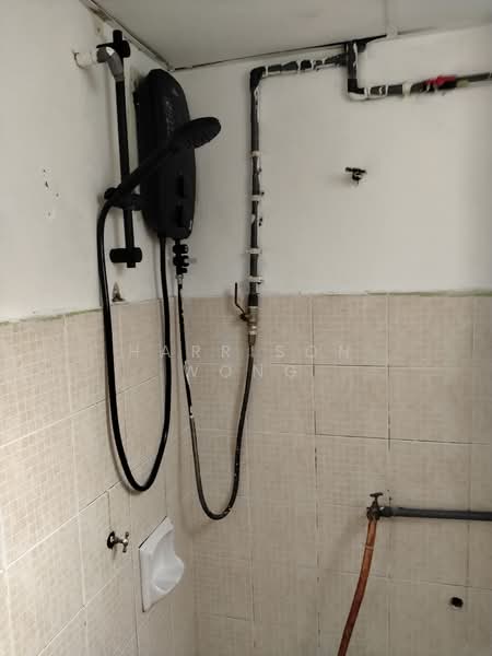 Apartment for Sale at Taman Impian Indah - Harrison Wong - Bathroom - PropertyGuru.com.my