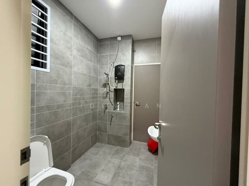 2-storey Terraced House for Sale in Johor Bahru (Johor) - Iden Tan - Bathroom - PropertyGuru.com.my