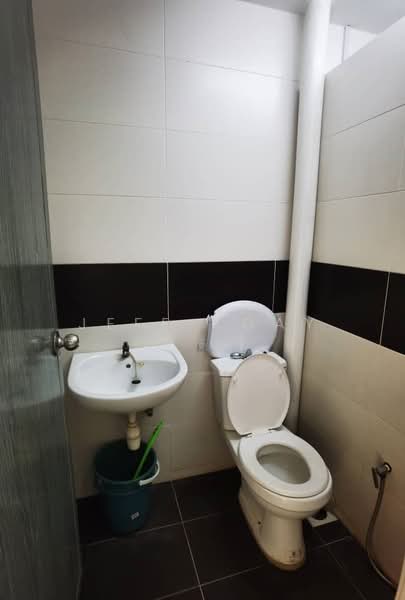 1-storey Terraced House for Sale in Hijauan Valdor (Sungai Jawi) - Jeff Koay - Bathroom - PropertyGuru.com.my