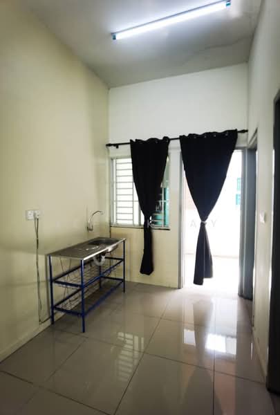 1-storey Terraced House for Sale in Hijauan Valdor (Sungai Jawi) - Jeff Koay - Kitchen - PropertyGuru.com.my