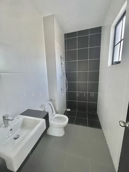 2-storey Terraced House for Sale in Eco Botanic (Iskandar Puteri (Nusajaya)) - Karine Sior - Bathroom - PropertyGuru.com.my