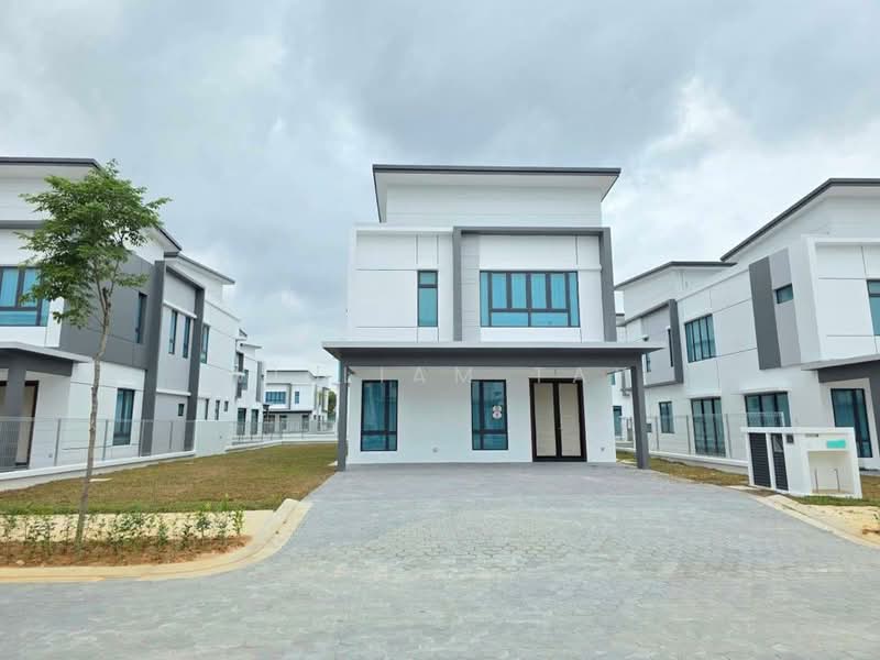 Bungalow for Sale in Taman Molek (Johor Bahru) - William Tay - Exterior - PropertyGuru.com.my