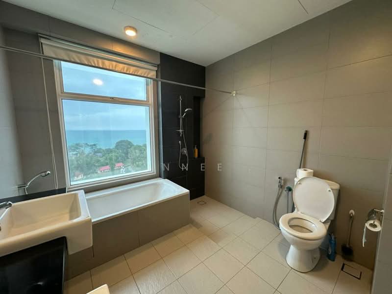 Condominium for Rent at Bayu Ferringhi Condominiums - Xinnee . - Bathroom - PropertyGuru.com.my