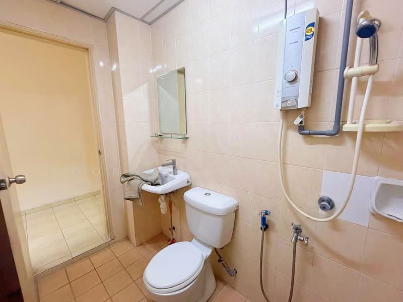 Apartment for Sale at Prima Regency - Loong Hing Liong - Bathroom - PropertyGuru.com.my