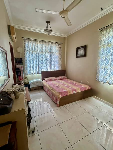 Semi-Detached House for Sale in Taman Sutera (Johor Bahru) - William Tay - Bedroom - PropertyGuru.com.my