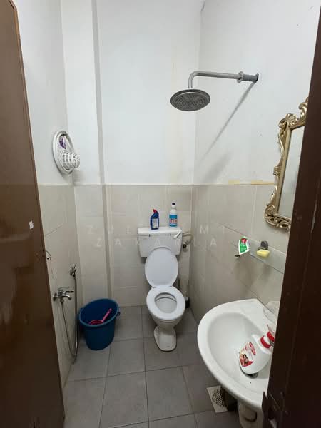Kampung Batu 9 Kebun Baru untuk Untuk Dijual - RM 365,000, Feb 2026 - Bathroom - PropertyGuru.com.my