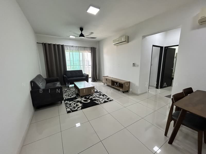 Emira Residence untuk Untuk Disewa - RM 2,400 /bulan, Feb 2026 - Living Room - PropertyGuru.com.my