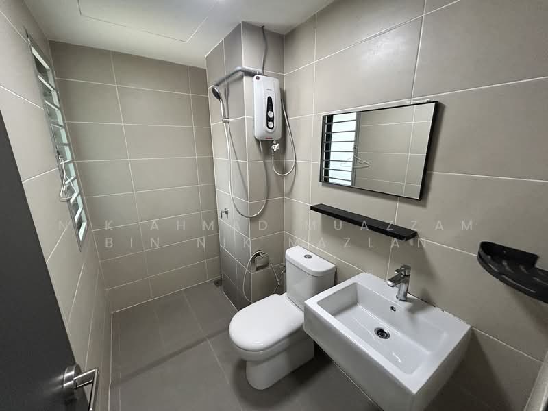 Emira Residence untuk Untuk Disewa - RM 2,400 /bulan, Feb 2026 - Bathroom - PropertyGuru.com.my
