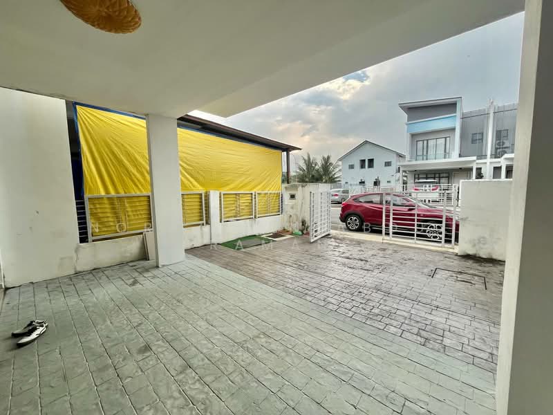2-storey Terraced House for Sale in Seksyen 30 (Shah Alam) - Norazrein Abdul Raman - Exterior - PropertyGuru.com.my