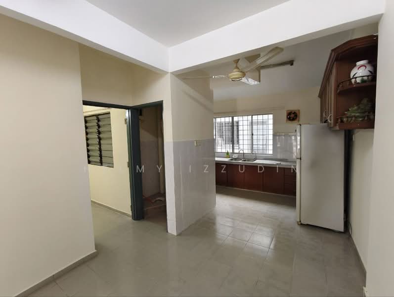 2-storey Terraced House for Sale in Pjs 10 (Sunway) - HELMY IZZUDIN - Kitchen - PropertyGuru.com.my