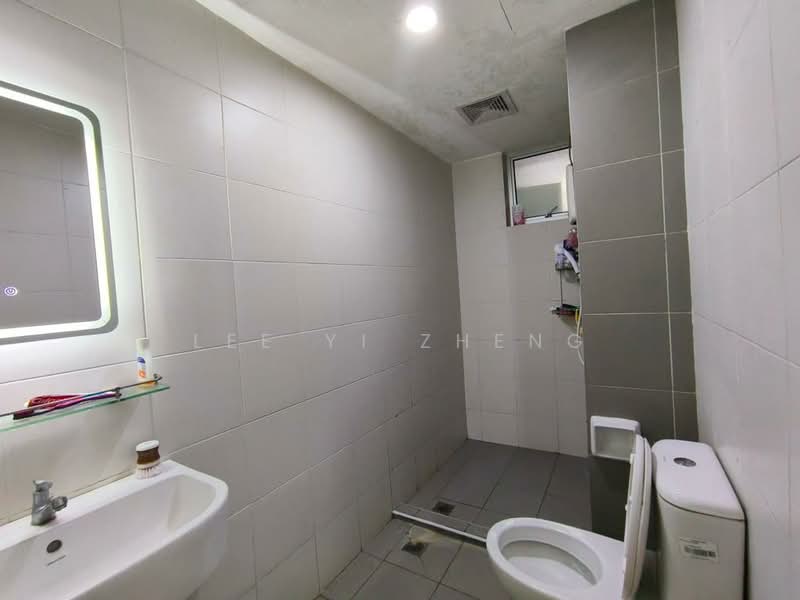 Condominium for Rent at Elit Heights @ Bayan City - Lee Yi Zheng - Bathroom - PropertyGuru.com.my